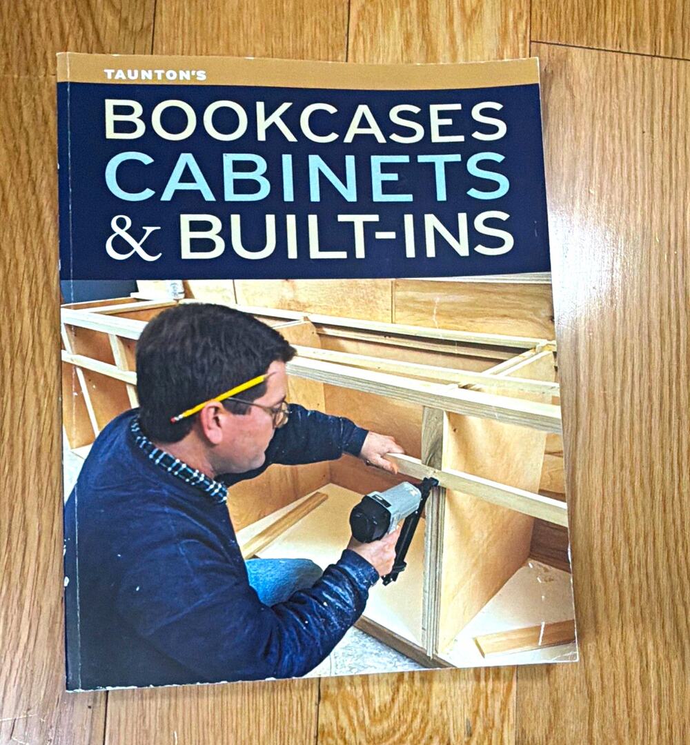 Taunton Press Bookcases, Cabinets & Built-Ins Woodworking Instruction Book